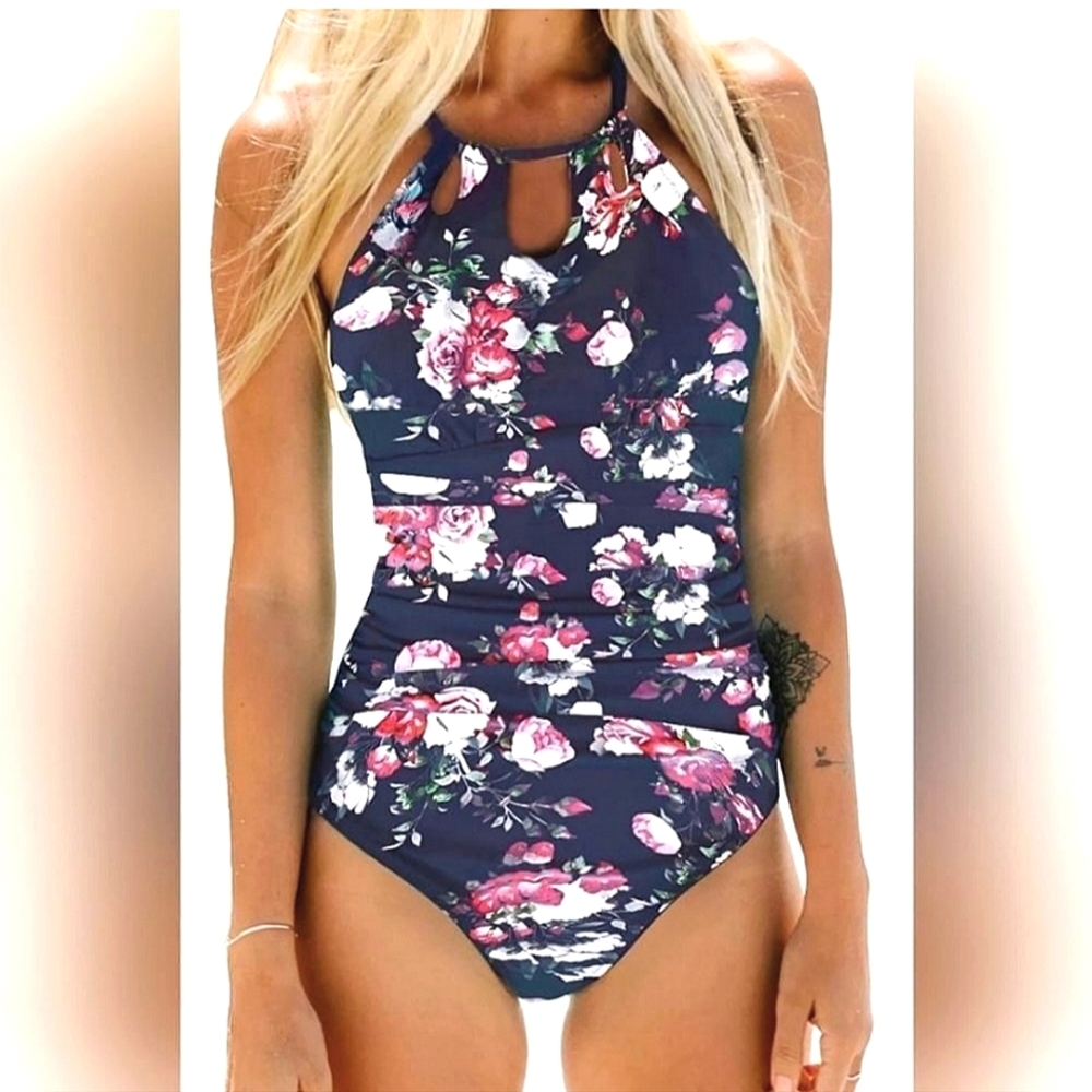 NWT CUPSHE Tummy Control One Piece with keyhole | L